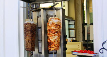 Afera o kebab 24h. Sąsiedzi mają poważne zarzuty. Jaka jest prawda?