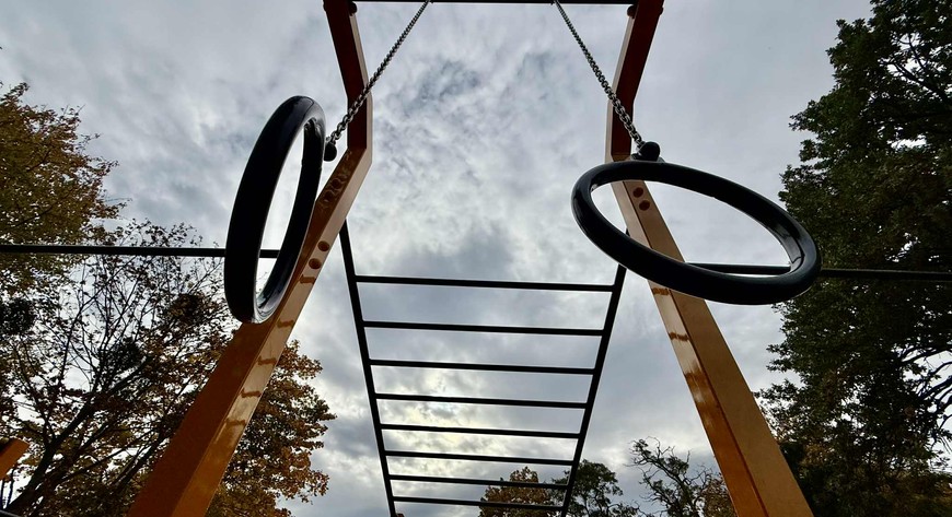 Na Partynicach pojawiły się przyrządy do gimnastyki