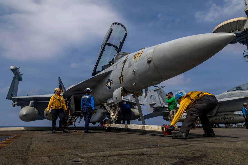 Boeing EA-18G Growler, ilustracija