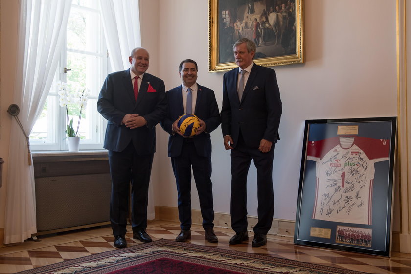 Prezydent Andrzej Dudy spotkał się w z trenerem Ferdinando De Giorgim