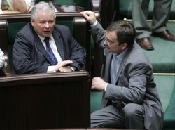 Zrugany Ziobro oddaje hołd prezesowi PiS