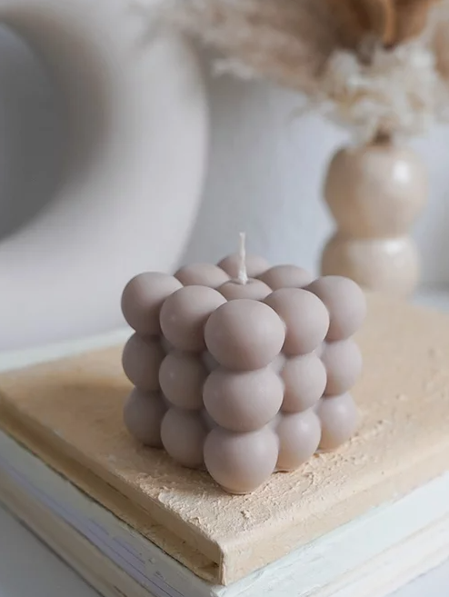 Grande bougie à bulles en beige de Swaja Home pour CHF 19.
