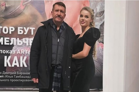 UZNEMIRUJUĆE! Milioner brutalno pretukao manekenku, pa iznenada umro: Smrskao joj POLA LOBANJE, ostavio je u agoniji nasred ulice (FOTO)