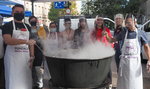 Łódź. Rozdali potrzebującym tysiąc zup na Piotrkowskiej