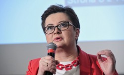 Lubnauer broni Timmermansa przed Morawieckim. Przypomina, jak traktował go Lech Kaczyński