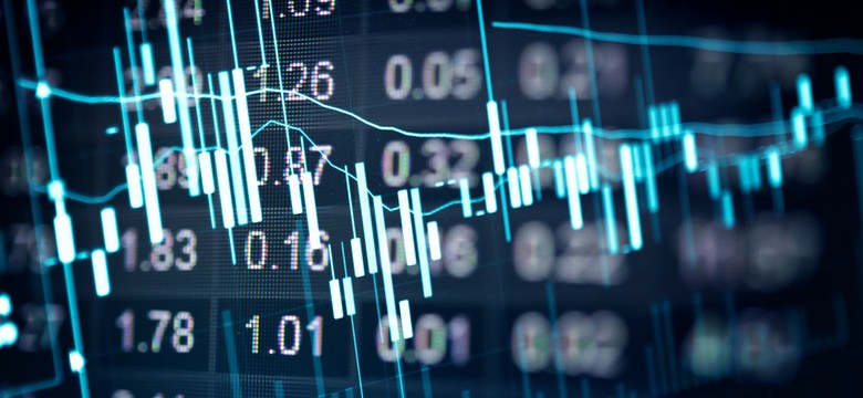 Mocne spadki ropy naftowej, mocniejszy dolar, słabszy funt