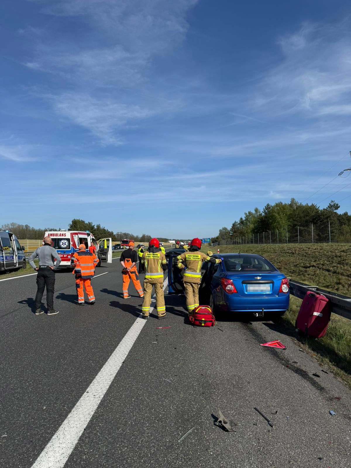Karambol na A2. Są ranni, wśród nich dzieci