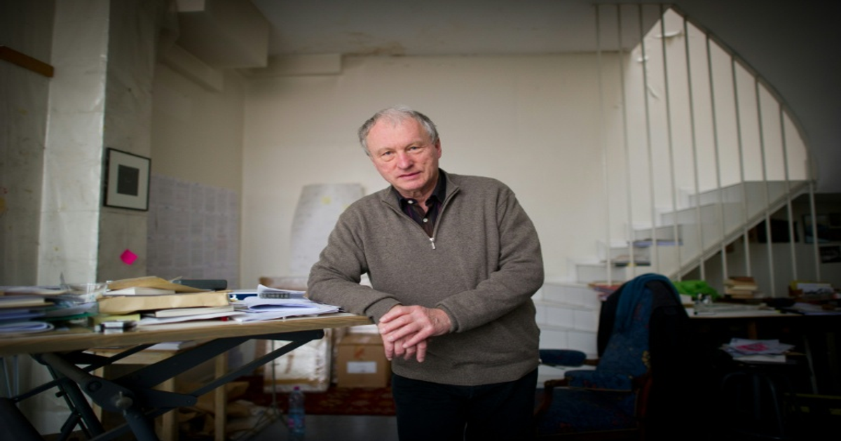 Val-re-Novarina-dramaturge-peintre-et-metteur-en-sc-ne-est-mort-83-ans