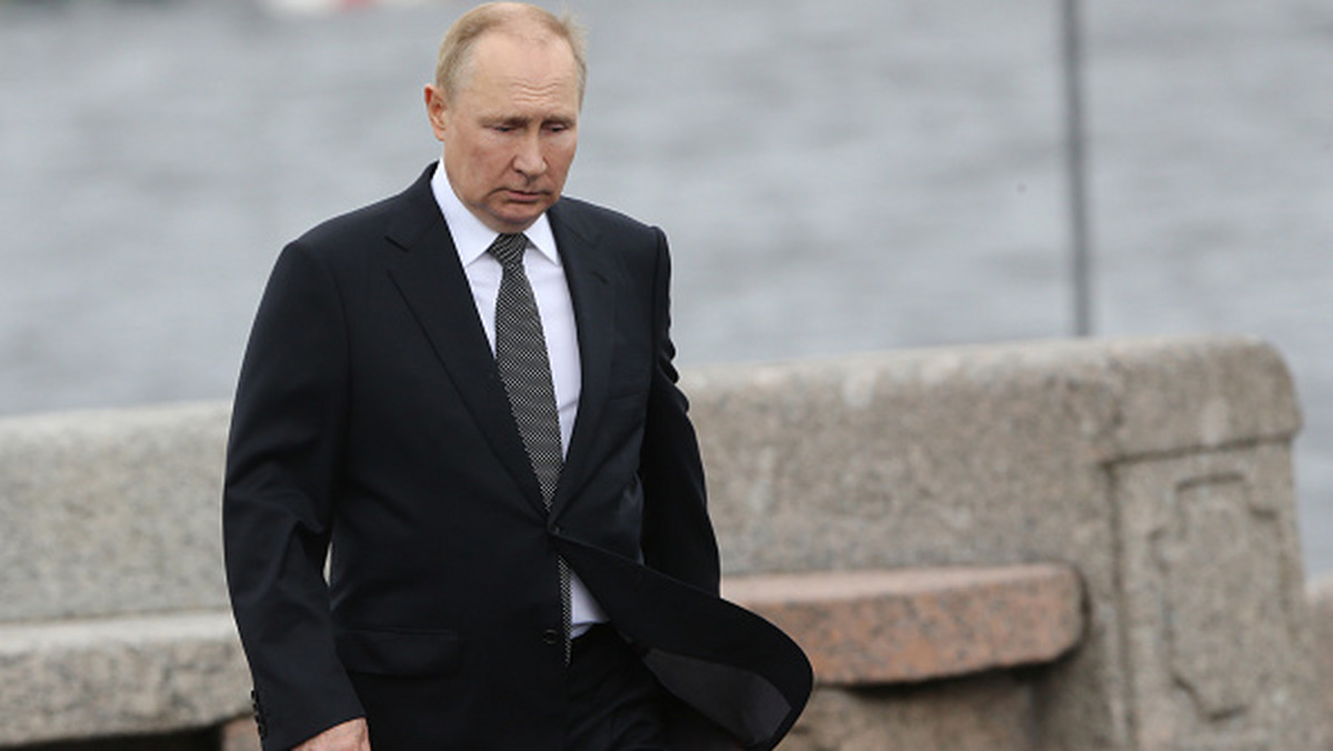 Putin "wabi" Ukraińców świadczeniami. 10 tys. rubli dla emerytów