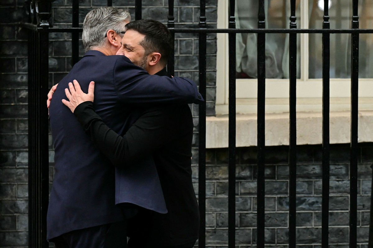 Zełenski i Starmer o szczycie Trump–Putin. "Realna szansa na postępy"