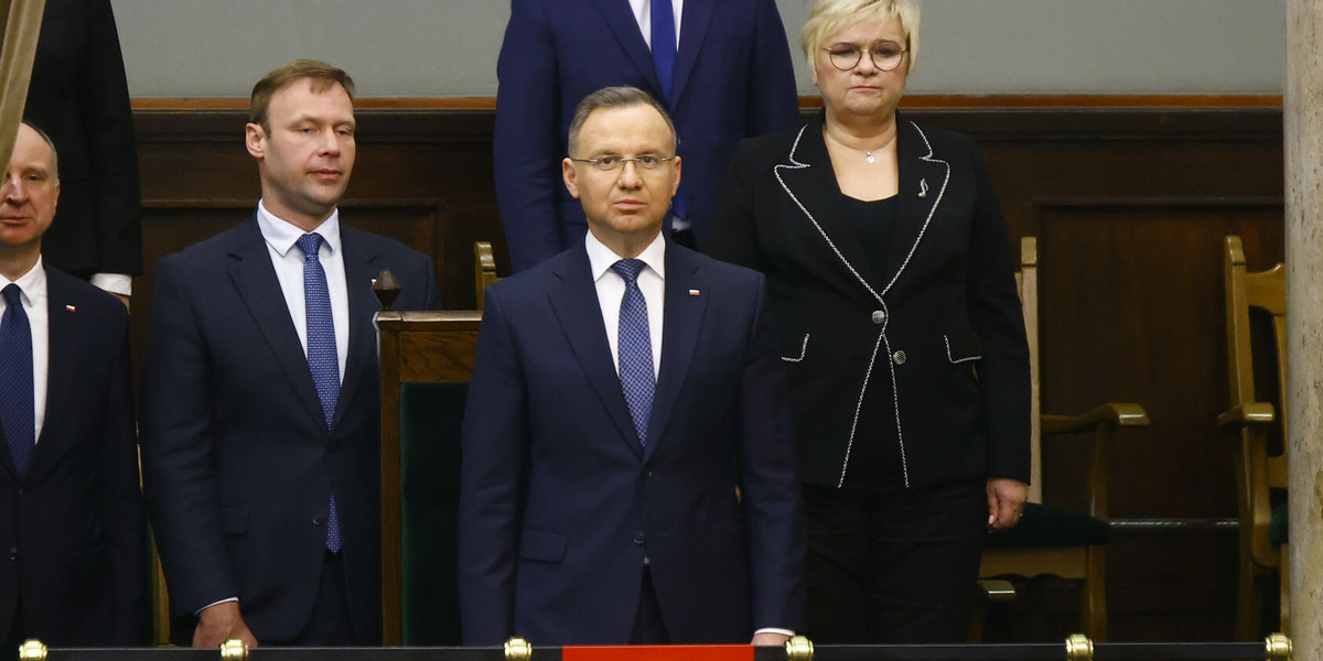 Szefowa kancelarii prezydenta Grażyna Ignaczak-Bandych (na zdj. pierwsza od prawej) oświadczyła, że nie będzie drugiego ułaskawienia, bo pierwsze już było ważne