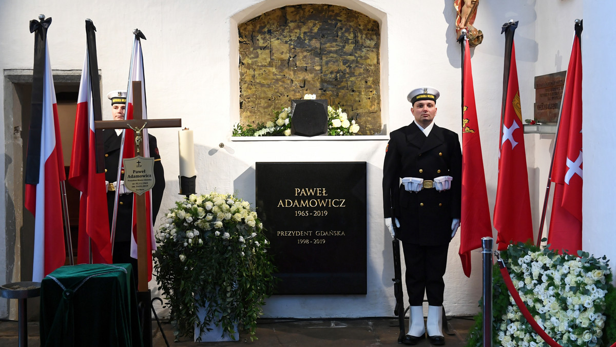 Na mszy świętej pogrzebowej zmarłego tragicznie prezydenta Pawła Adamowicza była zbierana taca. I ta taca będzie przeznaczona na pomoc rodzinom w Aleppo w Syrii - poinformował w sobotę proboszcz Bazyliki Mariackiej w Gdańsku ks. prałat Ireneusz Bradtke.