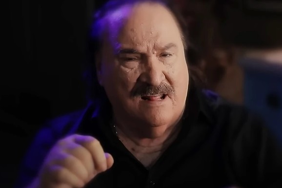 "KUPIO MU JE PIŠTOLJ" Ovako je bivša žena Miše Kovača pričala o smrti njihovog sina: "Otekao mu je stomak, nisam se mirila sa time"