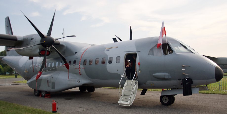 Na terenie lotniska Radom-Sadków w trakcie Air Show 2017 można oglądać też samoloty i sprzęt wojskowy. 