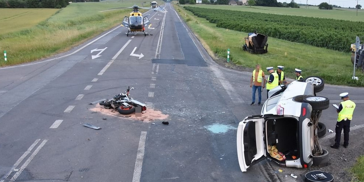 Na obwodnicy Krasnegostawu motocykl staranował białego forda