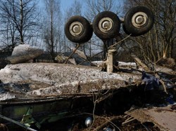 Próbki z wraku tupolewa w środę mają być w Polsce