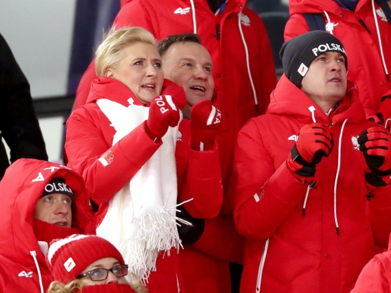 W miniony weekend para prezydencka z całych sił dopingowała polskich skoczków biorących udział w olimpijskim konkursie...