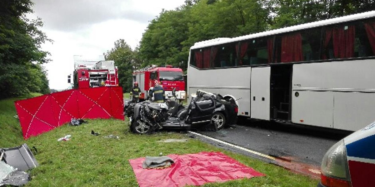 Tragedia pod Słubicami. Nie żyje kierowca audi