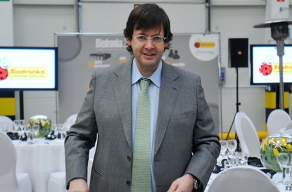 Niebotyczne zarobki szefa właściciela Biedronki. Zarabia ponad 232 razy więcej od swoich podwładnych