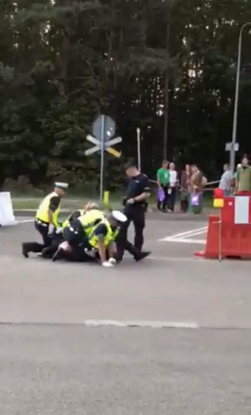 Nagus zaatakował policjanta zabezpieczającego Pol’And’Rock Festival