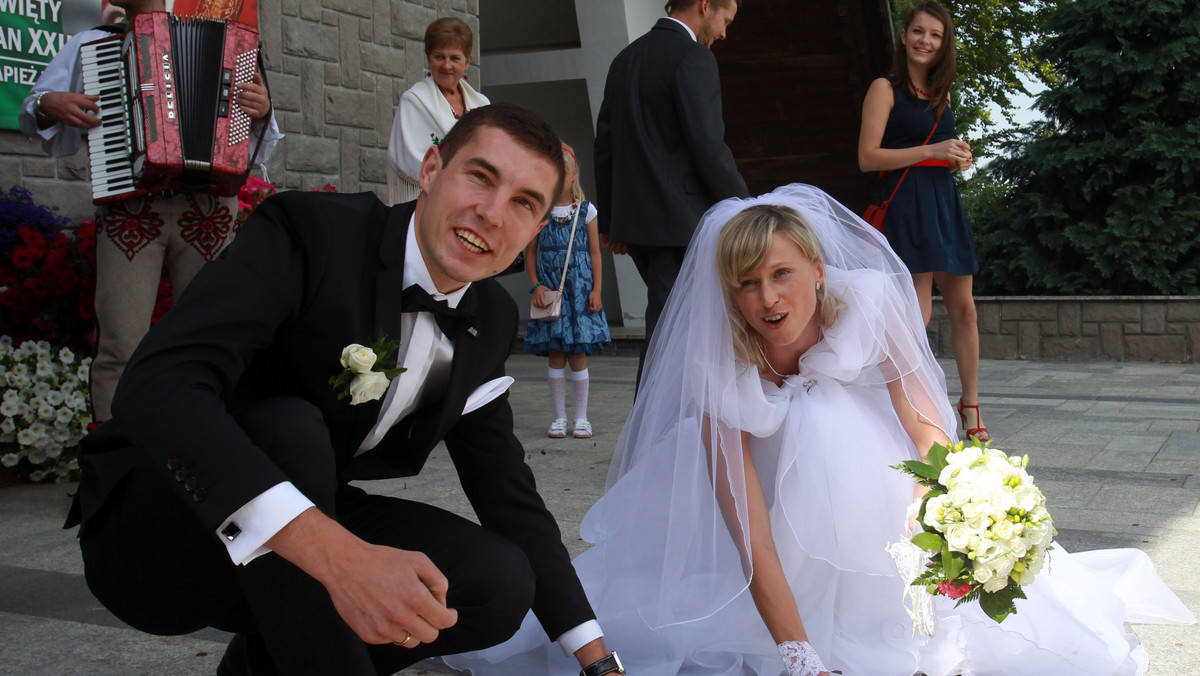 W sobotę piątego lipca 2014 roku Krystyna Pałka wyszła za mąż za Grzegorza Guzika. Polska para biathlonistów pobrała się w Kościele Ojców Paulinów na Bachledówce.