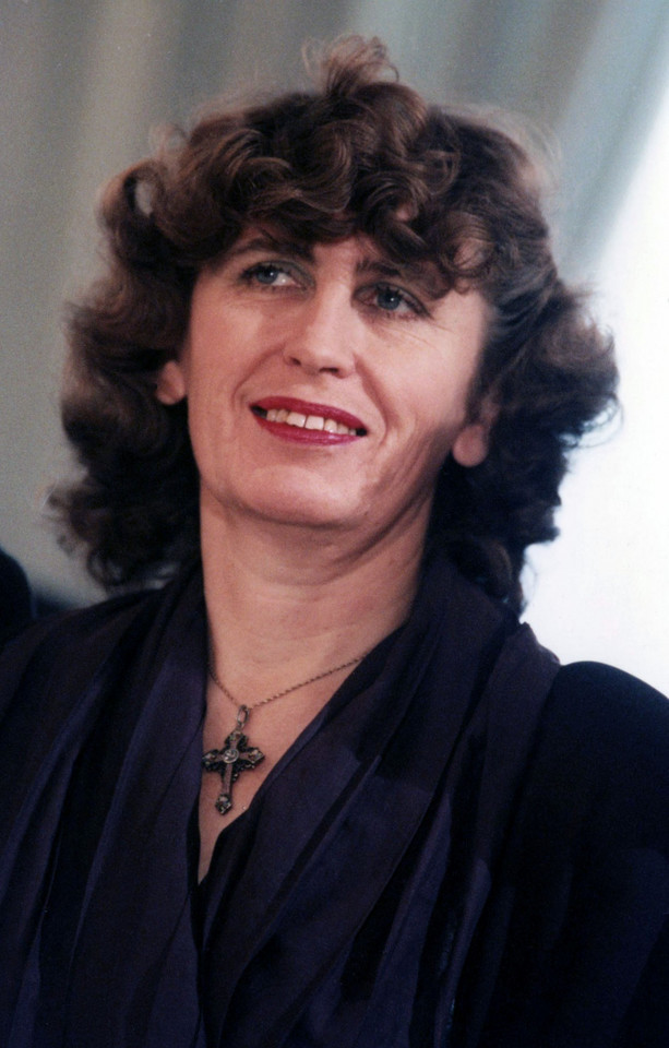 Joanna Wnuk-Nazarowa (Unia Wolności) - ministra kultury i sztuki od 31 października 1997 r. do 26 marca 1999 r.