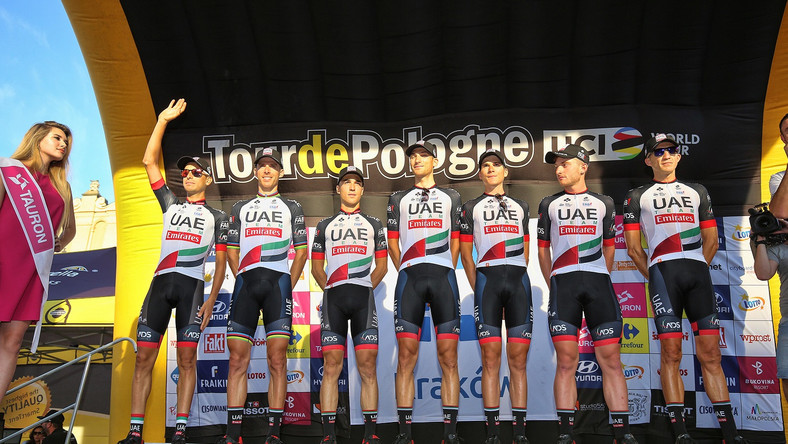 UAE Team Emirates to jedna z 18 drużyn UCI World Teams, które wystartują w 76. Tour de Pologne UCI World Tour. We wstępnym składzie ekipy znalazł się Fernando Gaviria, którego doskonale pamiętają polscy kibice. W 2016 roku Kolumbijczyk wygrał dwa etapy Tour de Pologne – w Katowicach i Rzeszowie. Na Tour de Pologne pojawi się także Włoch Valerio Conti, który w tym roku przez sześć dni jechał w różowej koszulce lidera Giro d’Italia. Na liście są także Diego Ulissi, Simone Consonni, Manuele Mori, Simone Petilli i Edward Ravasi.