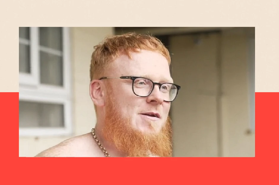 Džon Gledvin, koji živi u naselju, kaže da je zbog pojave pacova u stanu zabrinut za zdravlje njegove dece, ali ga je i sramota | Foto: BBC