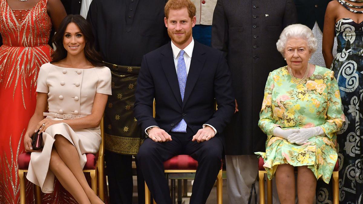 Végre láthatja II. Erzsébet Harry herceg és Meghan Markle kislányát - Blikk