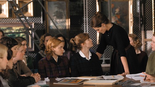 „A női rivalizálást elsősorban férfiak tematizálták" - A cicaharc a pszichológus szemével