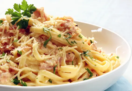 Makaron carbonara - ten przepis nie może się nie udać