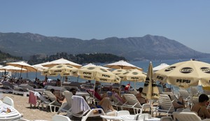 Upozorenje za turiste na crnogorskom primorju: Kako da izbegnete krađe na letovanju