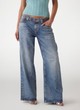 GUESS 70 900 Ft, GLAMOUR-napokon 53 175 Ft