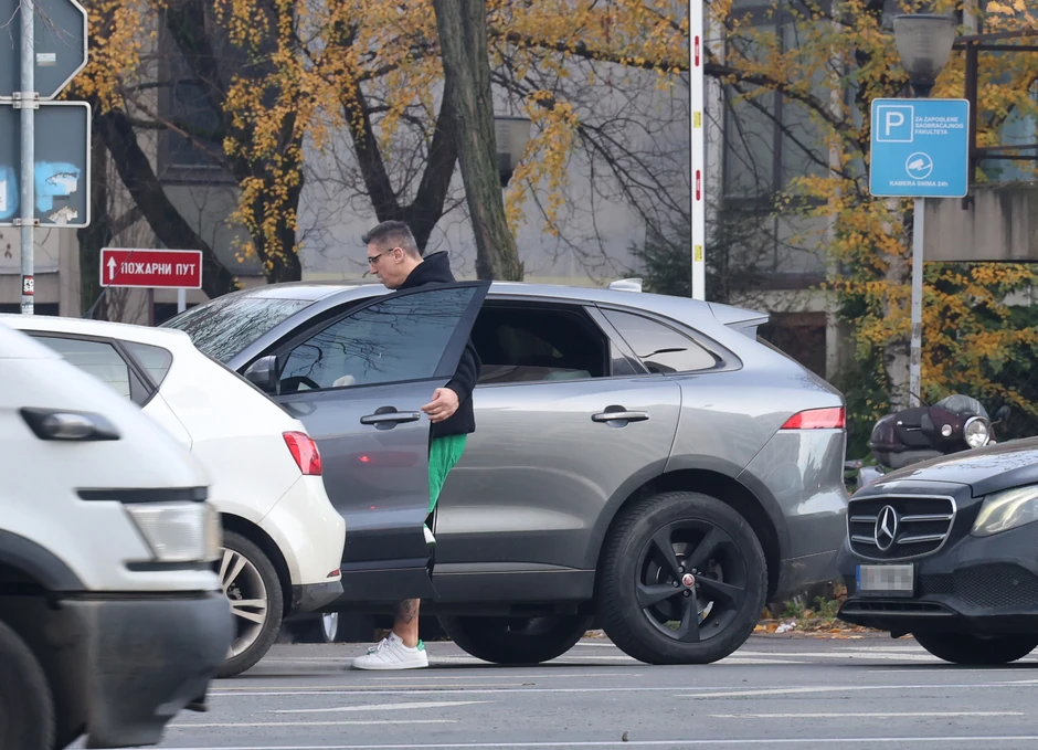 Kristijan Golubović paparaco