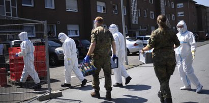 900 Polaków w największym ognisku koronawirusa w Niemczech. Ilu zachorowało?