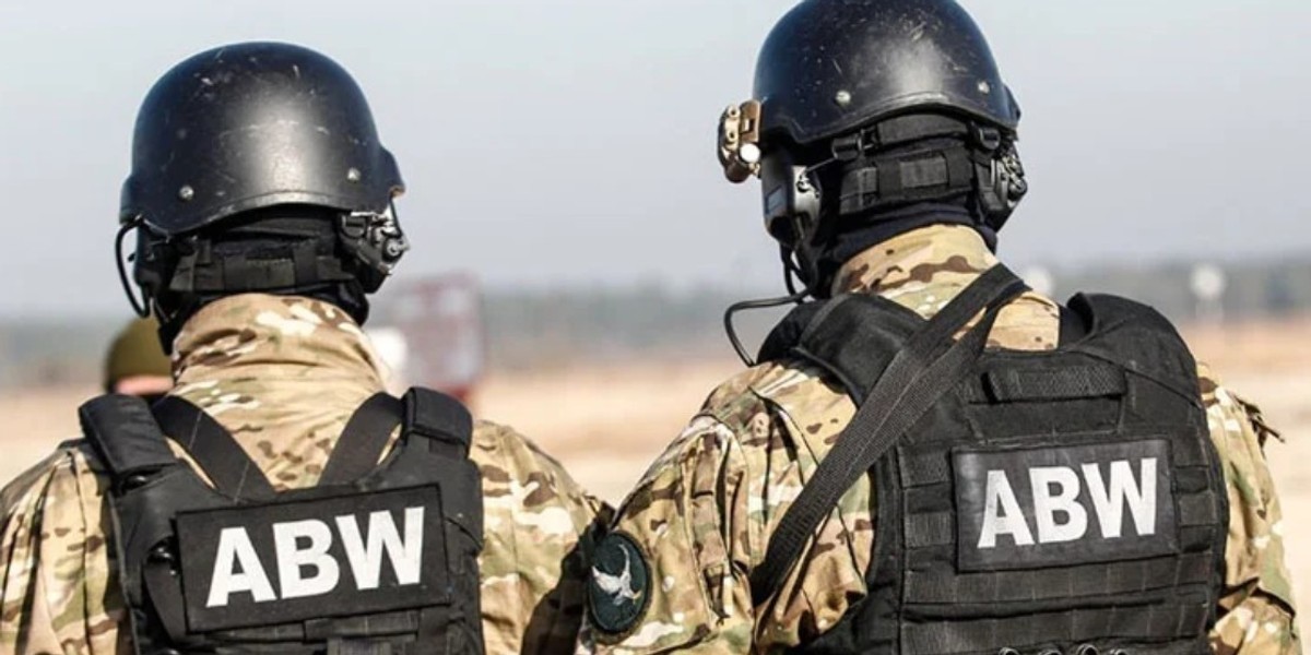 Funkcjonariusze ABW. Zdjęcie ilustracyjne.