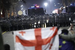 Starcia protestujących z policją w Tblisi, 8 marca