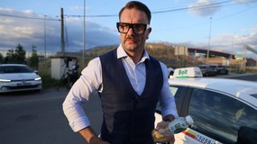 Poseł PiS Łukasz Mejza zatrzymany przez policję. "Odpowie za ten barbarzyński rajd"
