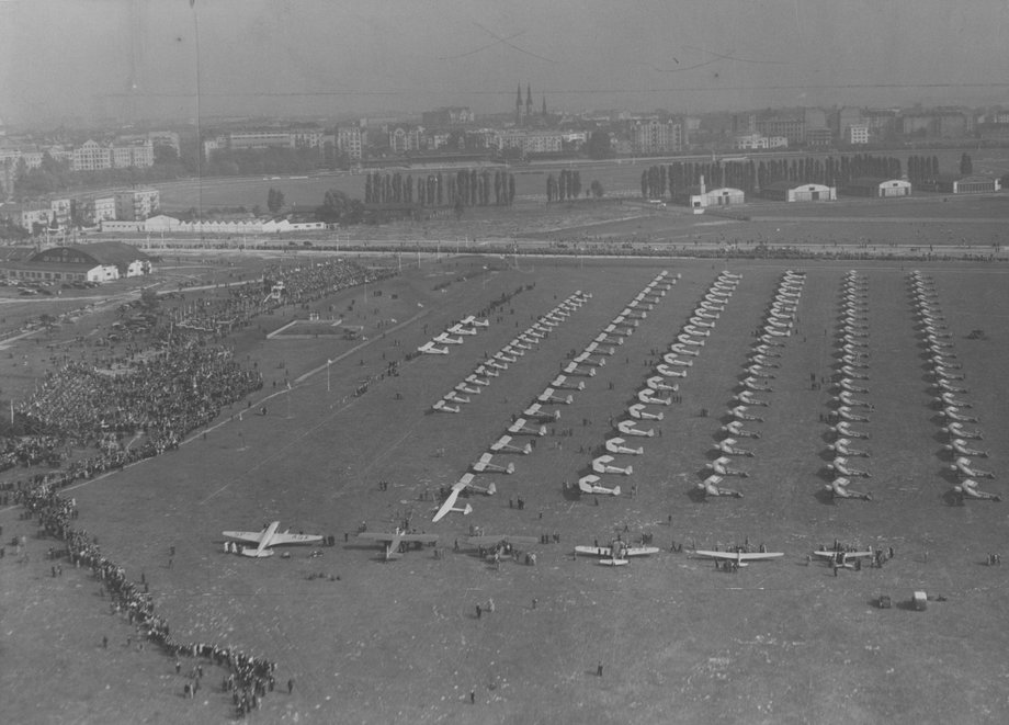Lotnisko na Polu Mokotowskim w 1937 roku