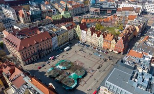 Plac Solny nadal zamknięty dla aut wieczorami i w weekendy