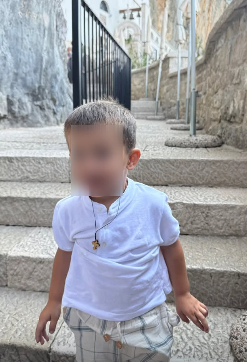 Marija Mikić sa decom na Ostrogu