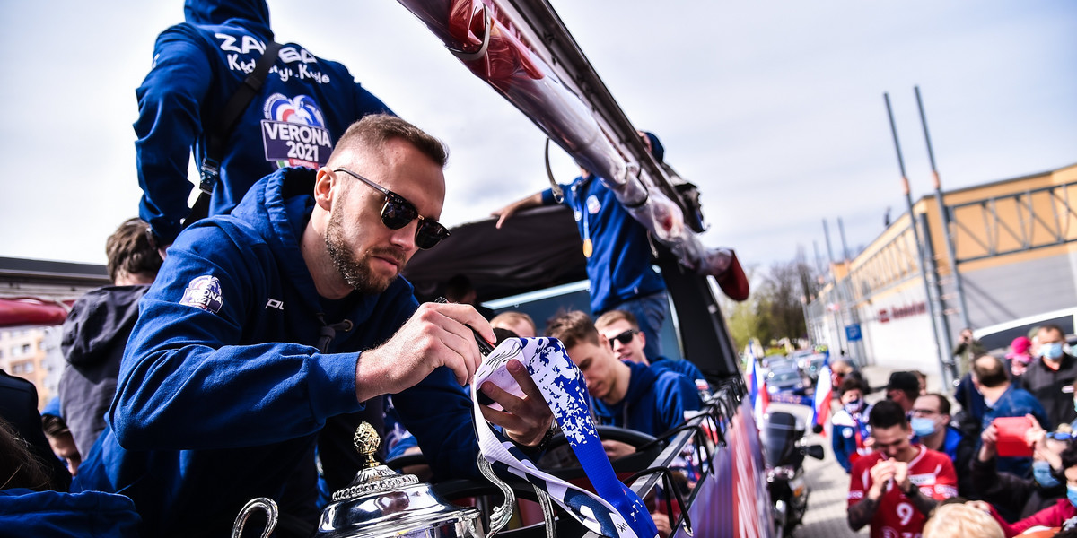 Grupa Azoty ZAKSA Kedzierzyn Kozle swietuje na ulicach Kedzierzyna Feta