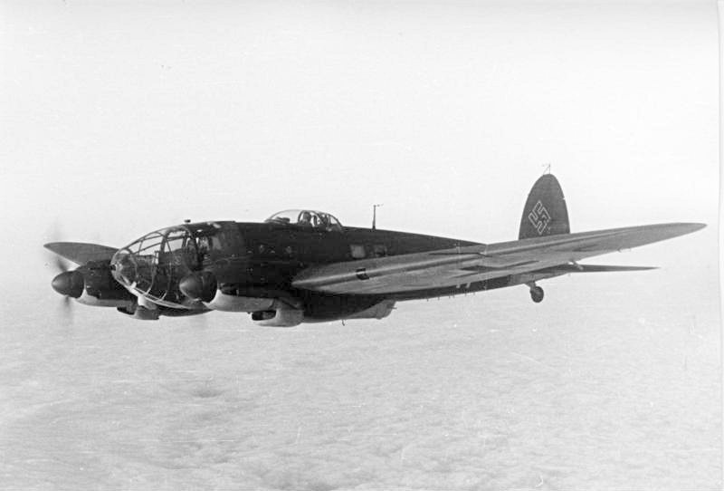 Dzięki temu rozwiązaniu bombowiec Heinkla był jedną z nielicznych maszyn okresu II wojny światowej zdolnych przenosić dwie torpedy.