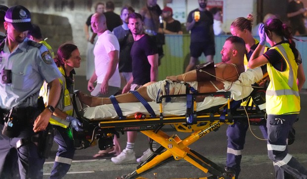 Pucnjava na plaži Bondi, Sidnej, 14. decembar