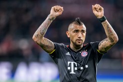 Arturo Vidal  żegna się z Bundesligą. Bayern sprzedał kolegę Lewandowskiego do Barcelony
