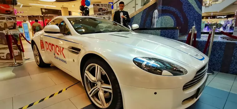 Aston Martin V8 Vantage do wypożyczenia na minuty