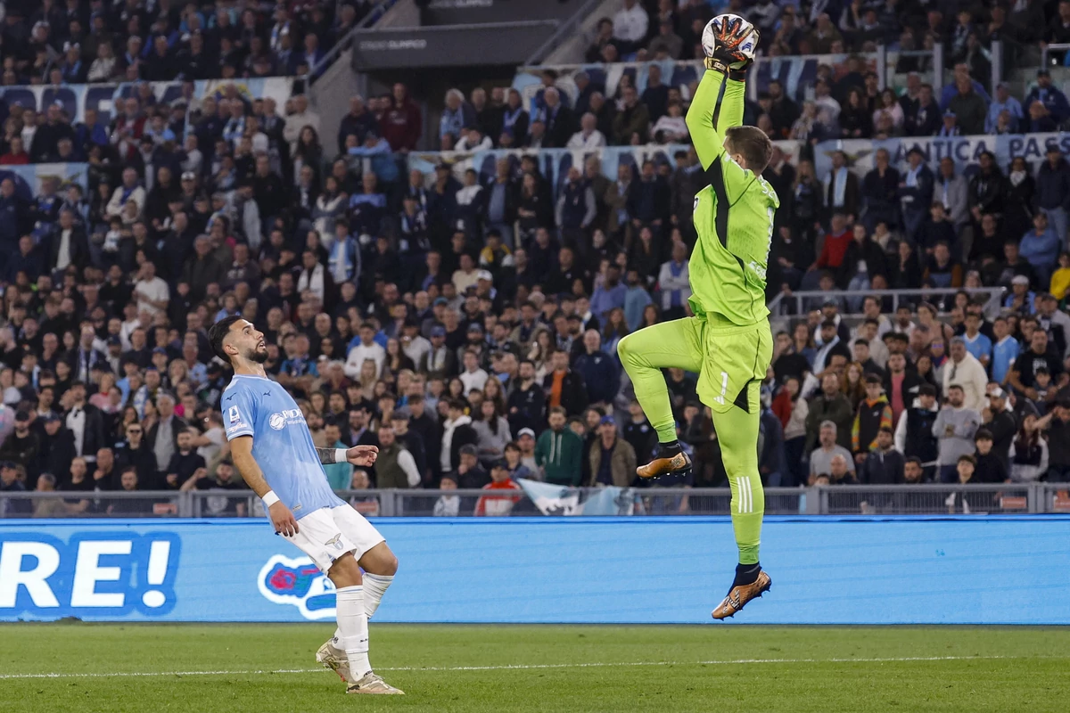  Szczęsny puścił gola w ostatnich sekundach. Juventus przegrał z Lazio