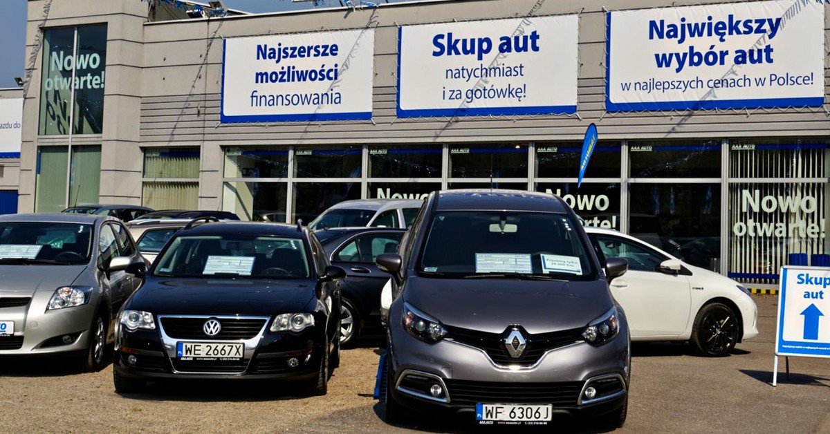 Prawie nowe auta tanieją! choćby o 3 tys. zł mniej niż rok temu