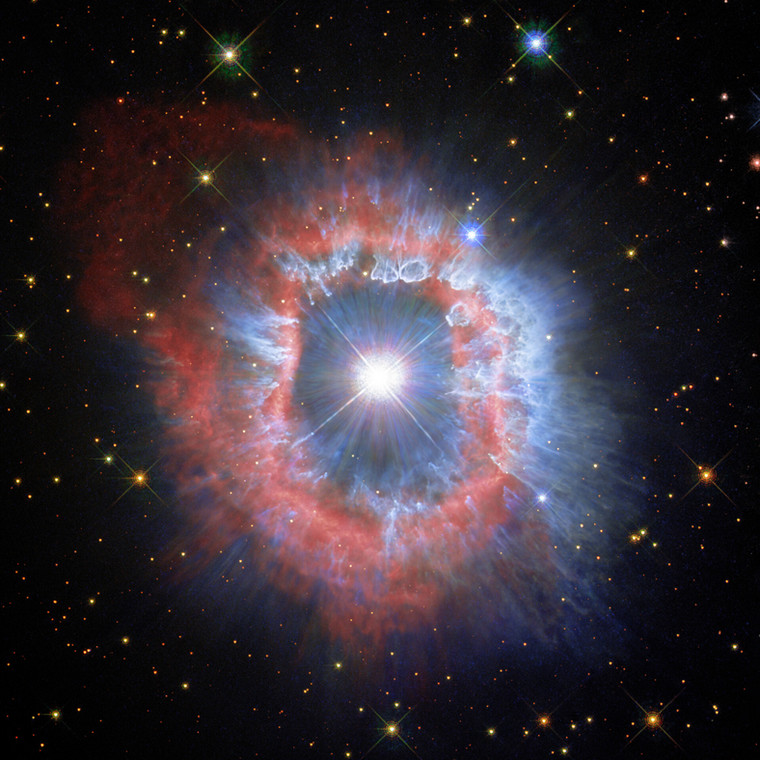 AG Carinae na obrazie z Kosmicznego Teleskopu Hubble'a