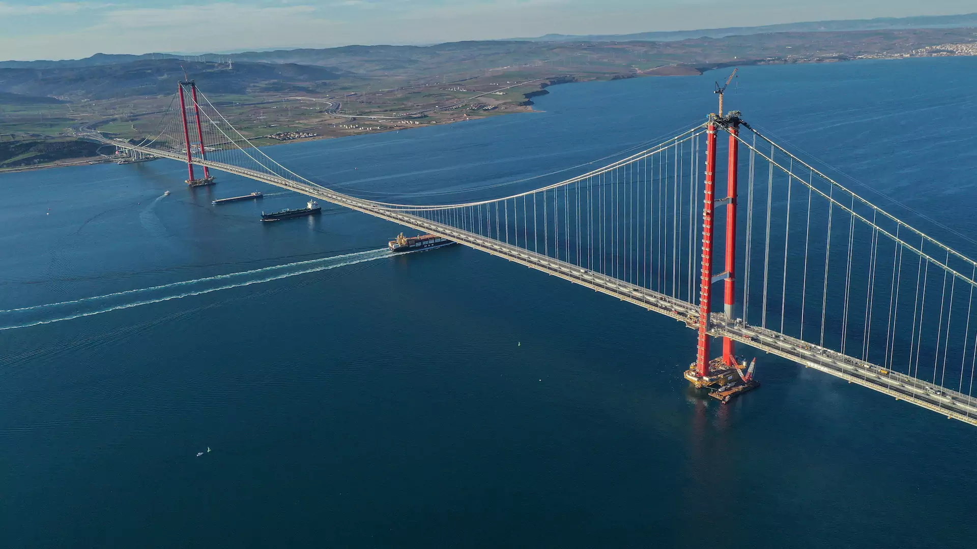To najdłuższy most wiszący w Europie. Może przyjąć 45 tys. aut dziennie